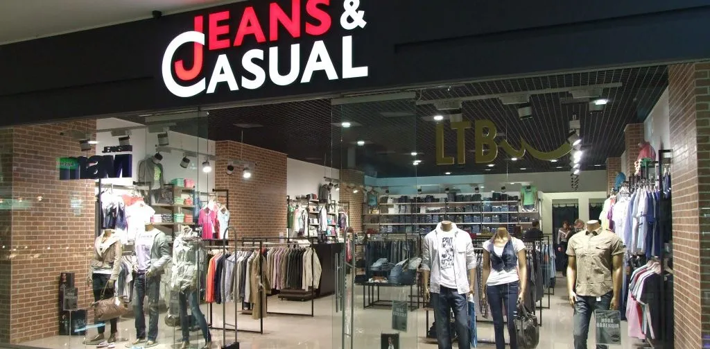 Магазин "Jeans & Casual" ("Джинс енд Кежуал")