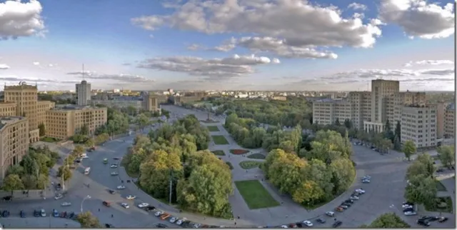 Які пам'ятки відвідати в першій столиці? — фото 1