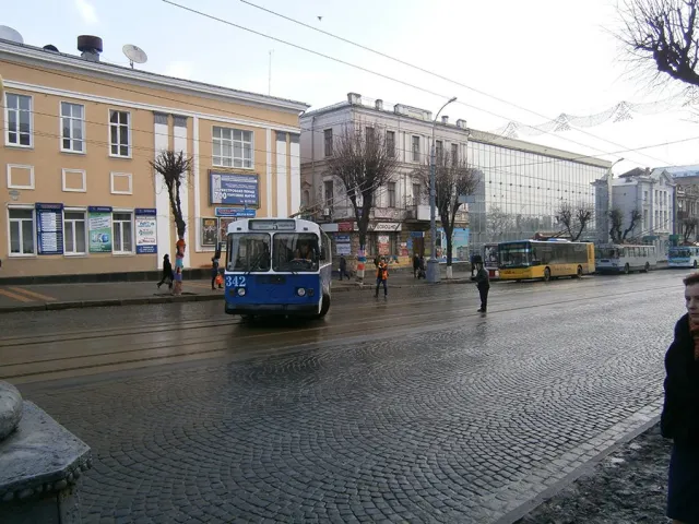 Рух транспорту по вулиці Соборній знову перекрито (Фоторепортаж) + (Відео) — фото 1