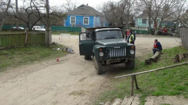 6-річний хлопчик загинув під колесам вантажівки (Фоторепортаж) — фото 1