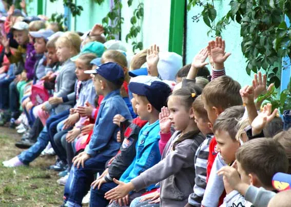 У вінницький дитсадок приходила міліція з собаками (Фото) — фото 4