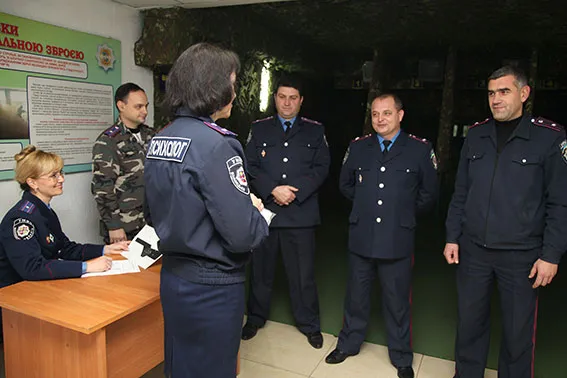 На військовому полігоні зведений загін вінницьких міліціонерів перевірив свою боєздатність (Фоторепортаж) — фото 7