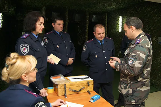 На військовому полігоні зведений загін вінницьких міліціонерів перевірив свою боєздатність (Фоторепортаж) — фото 8
