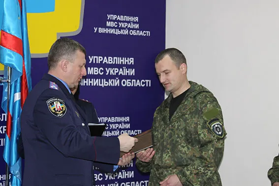 Керівник міліції Вінниччини зустрівся зі слідчими, які повернулись із зони АТО — фото 5