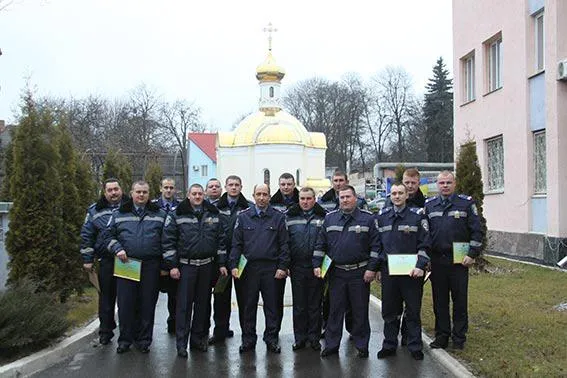 Вінницьким інспекторам ДАІ, що повернулися із сходу, вручили подяки (Фото) + (Відео) — фото 2