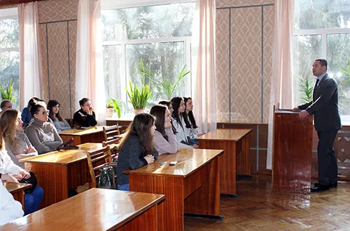 Пошук продовжується: податківці шукають колег  серед студентів — фото 1