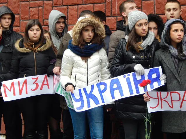 Меморіальна дошка на честь полеглого на Луганщині вінничанина Олександра Каплінського (фото) — фото 2