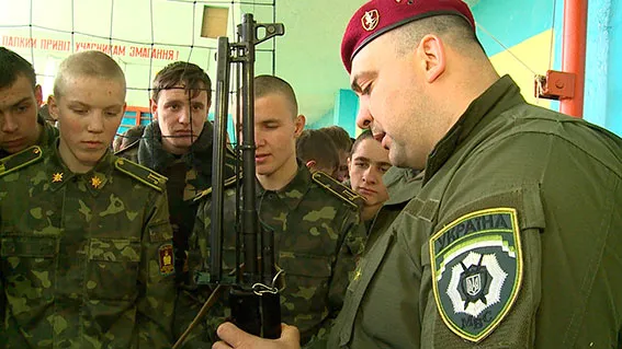 Вихованцям військового ліцею провели урок патріотизму учасники АТО (фоторепортаж) — фото 6