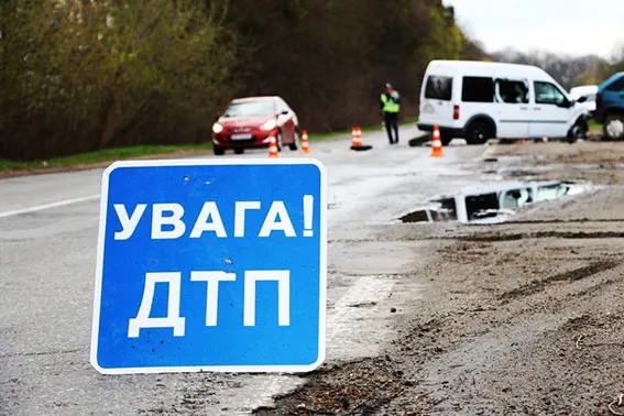 На Вінниччині легковики зіткнулися «лоб в лоб» - загинуло дві людини (фото) — фото 2