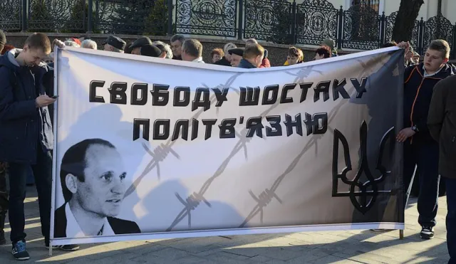 Близько тисячі активістів влаштували у Вінниці «Марш за соціальну справедливість» (фото) — фото 5