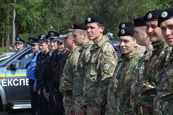 На травневі свята міліція вдвічі збільшила кількість патрулів (відео) — фото 1