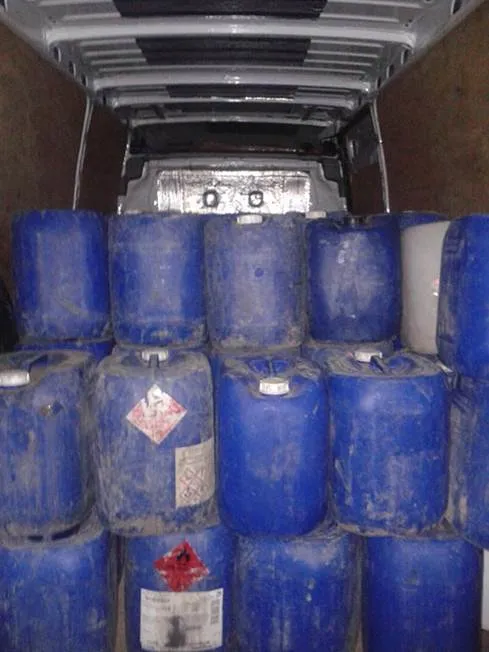 Вінницькі міліціонери вилучили майже 4 тони спиртовмісної речовини — фото 1