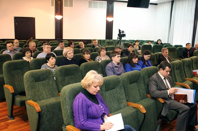 Вінницькі фіскали обговорили нагальні питання деклараційної кампанії — фото 1