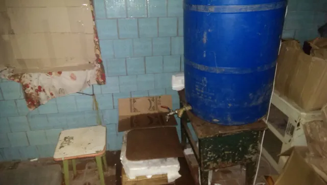 На Вінниччині викрито підпільний цех з виготовлення алкогольного фальсифікату — фото 1